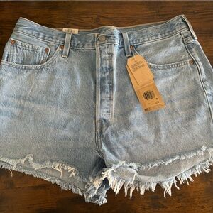 Levi’s 501 High Rise Shorts - single button
